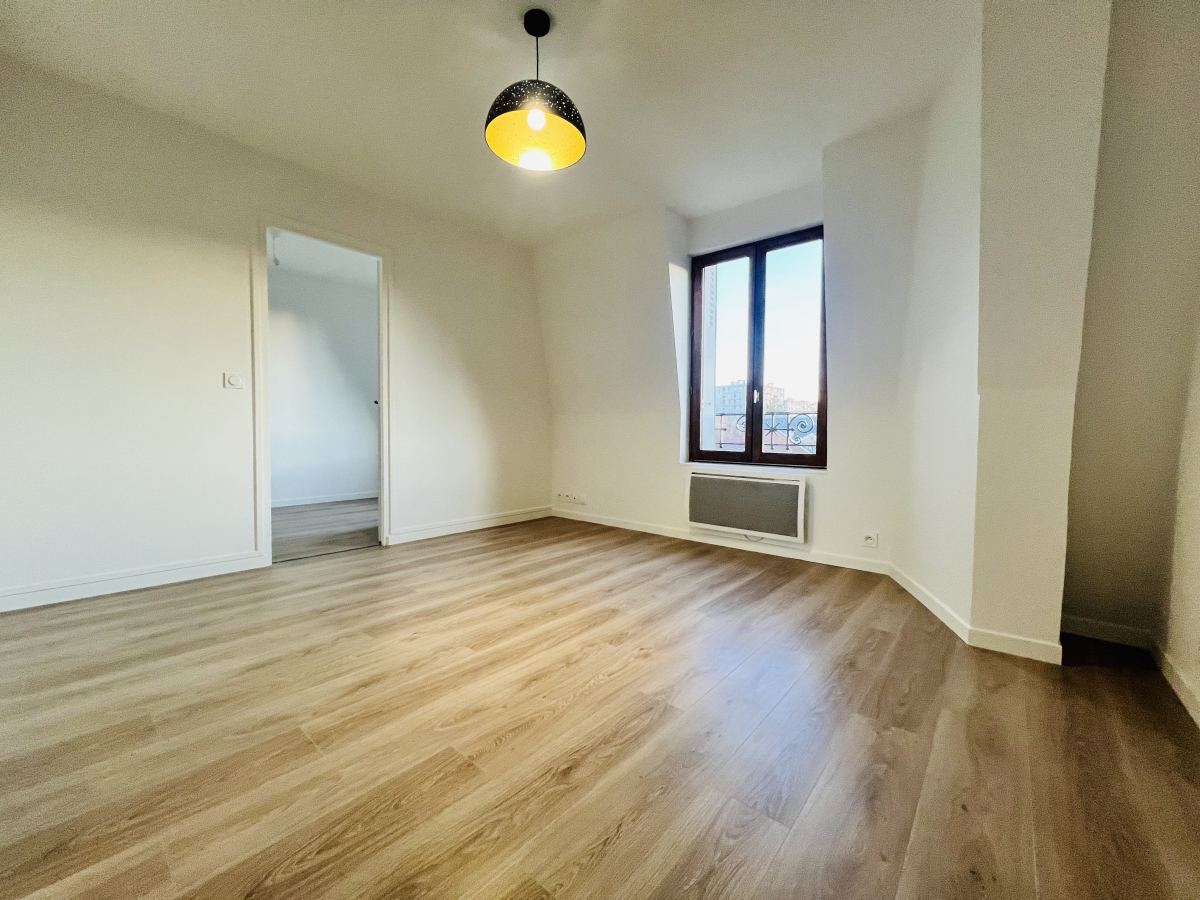 Location Appartement  3 pièces - 42m² 95210 Saint-gratien