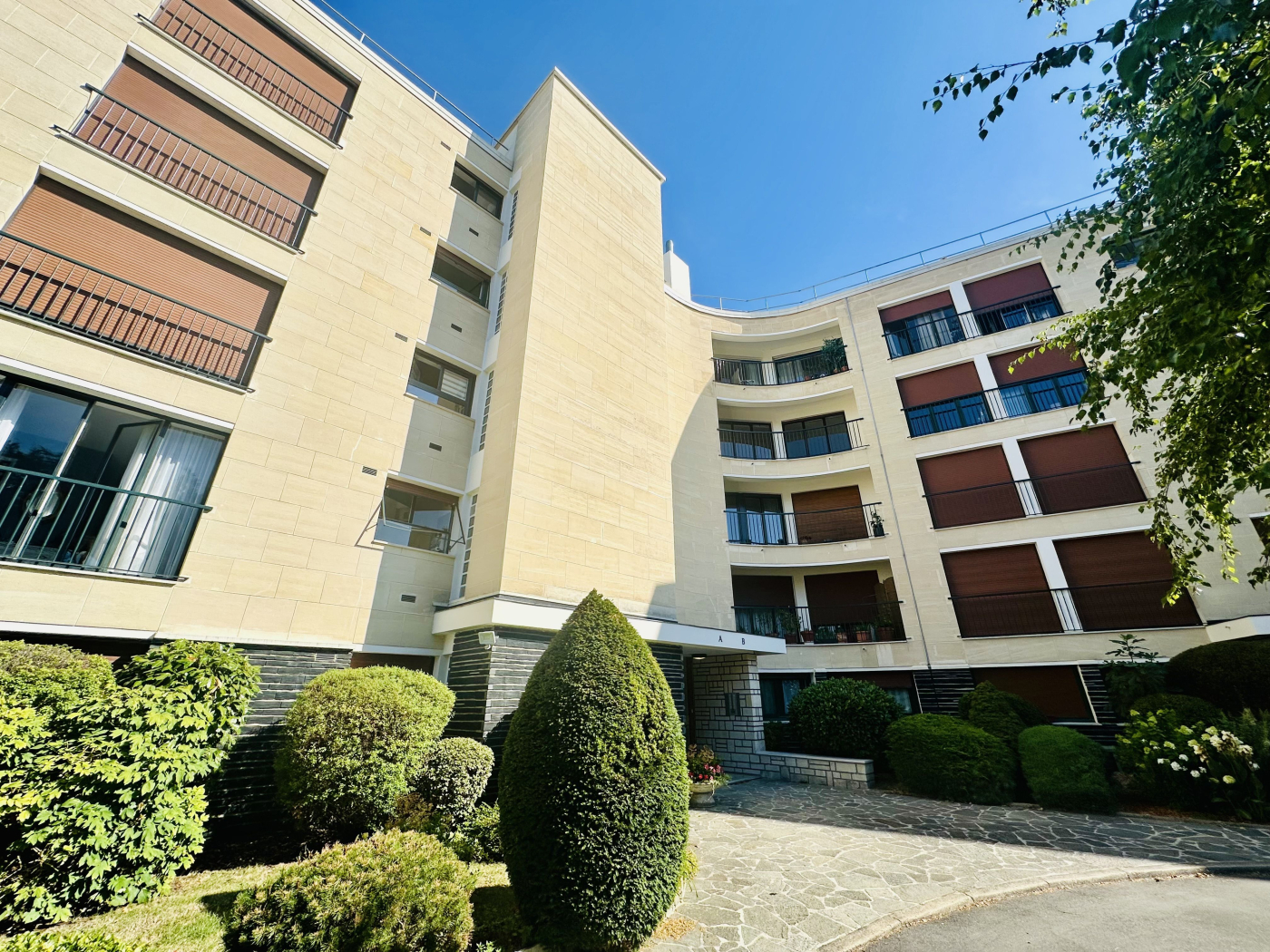 Agence immobilière de 
