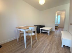 Location appartement meubléParis 75018