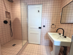 Location appartement meublParis 75018