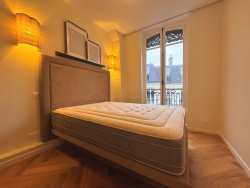 Location appartement meubléParis 75007