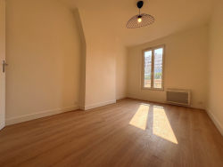 Location appartement Paris 75018