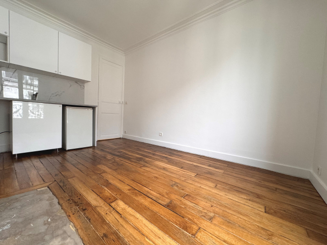 Location Appartement  1 pice (studio) - 14.94m 75011 Paris