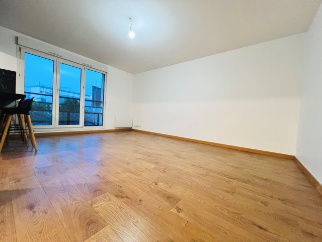 Location Appartement  2 pi�ces - 52.2m� 93220 Gagny