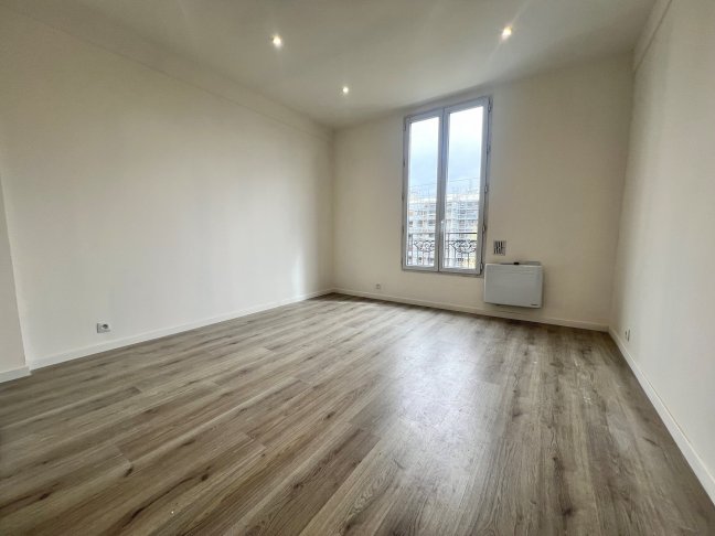 Location Appartement  1 pice (studio) - 16.41m 75020 Paris