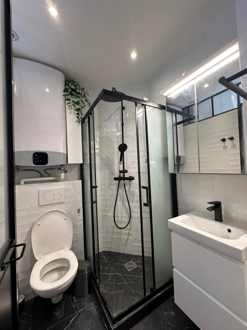 Location Appartement meublé 1 pièce (studio) - 17.76m² 75008 Paris