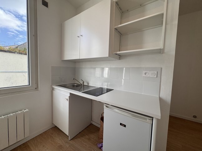 Location Appartement 1 pièce (studio) - 13.68m² 94800 Villejuif