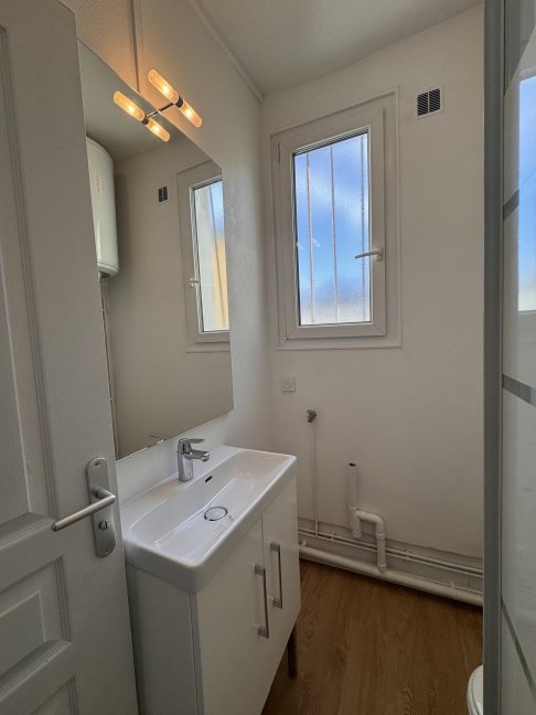 Location Appartement 1 pièce (studio) - 13.68m² 94800 Villejuif