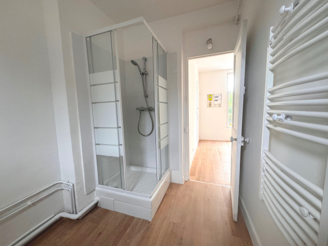 Location Appartement  2 pices - 30m 94200 Ivry-sur-seine