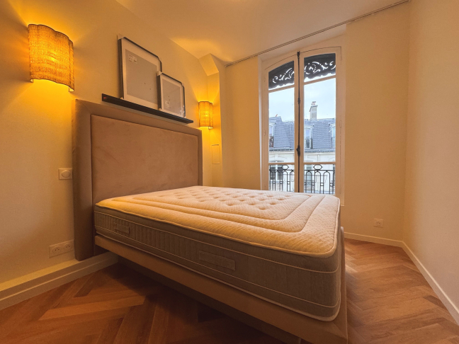 Location Appartement meublé 2 pièces - 32m² 75007 Paris