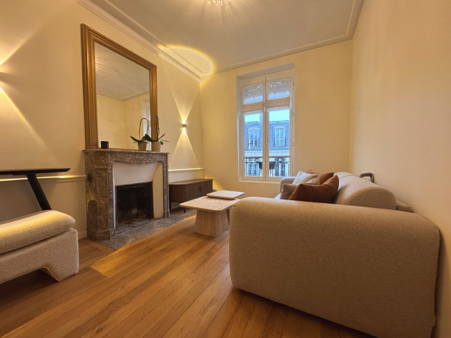 Location Appartement meublé 2 pièces - 32m² 75007 Paris