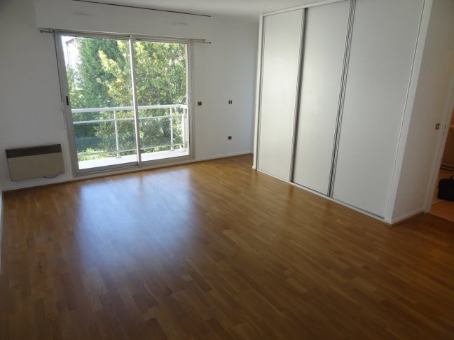 Location Appartement  1 pice (studio) - 36m 92120 Montrouge