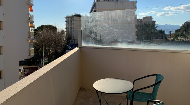 Vente Appartement  1 pice (studio) - 31.95m 06400 Cannes