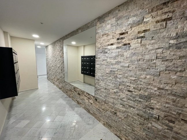 Vente Appartement  2 pices - 38.33m 06400 Cannes