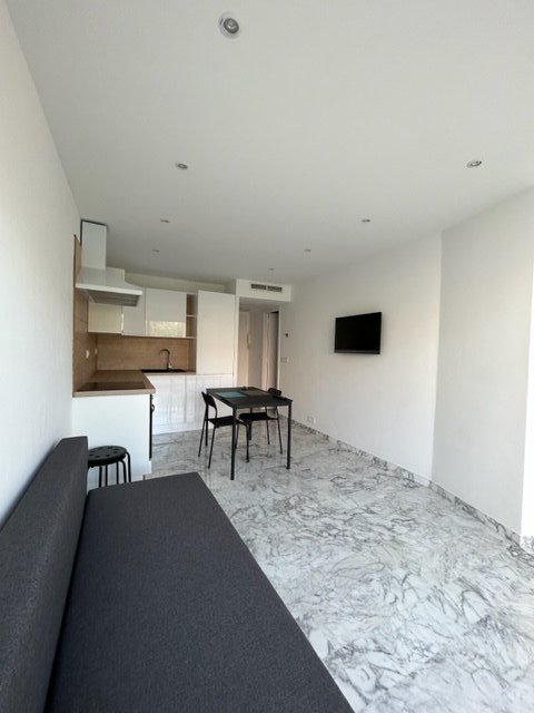 Location Appartement meubl 1 pice (studio) - 24m 06400 Cannes