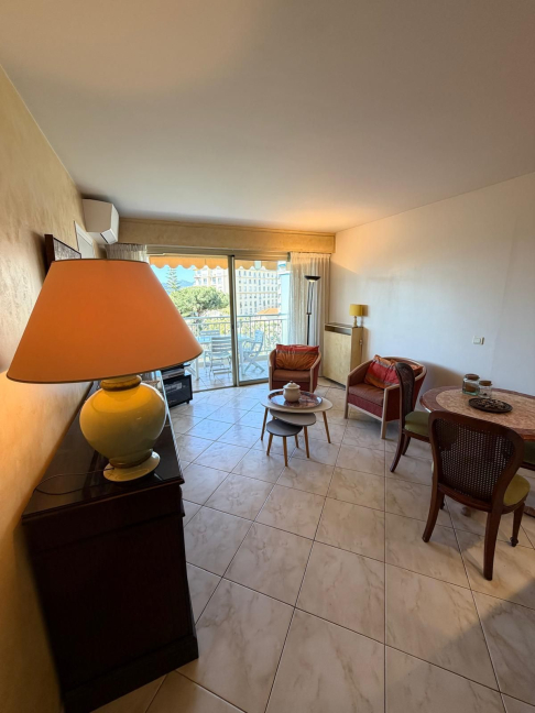 Location Appartement meubl� 2 pi�ces - 48m� 06400 Cannes