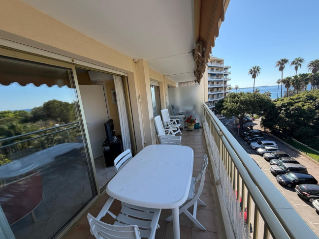 Location Appartement meubl� 2 pi�ces - 48m� 06400 Cannes