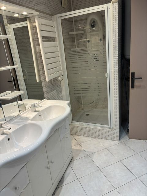 Vente Appartement  2 pi�ces - 47m� 06400 Cannes