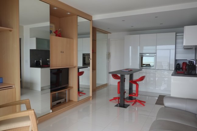 Location vacances Appartement meublé 2 pièces - 35m² 06400 Cannes