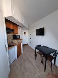 Location appartement meubléParis 75008