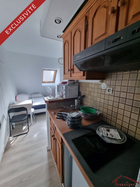 Location Appartement meublé 1 pièce (studio) - 10.1m² 75008 Paris