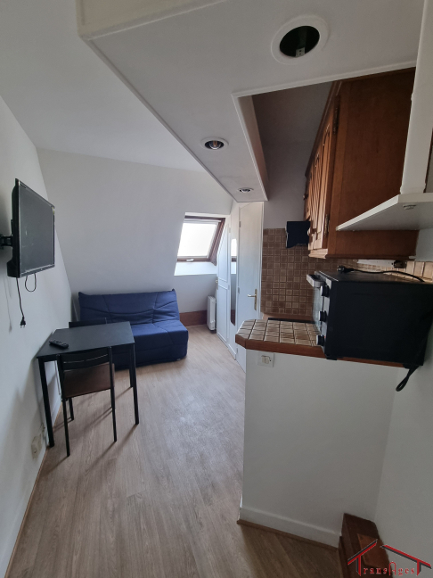 Location Appartement meublé 1 pièce (studio) - 9m² 75008 Paris