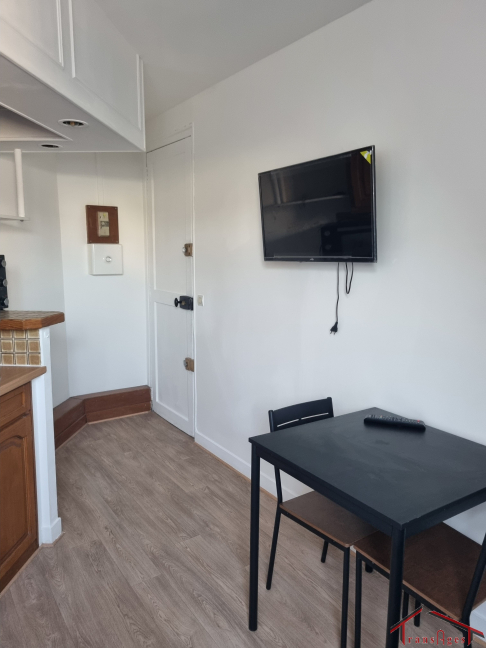 Location Appartement meublé 1 pièce (studio) - 9m² 75008 Paris