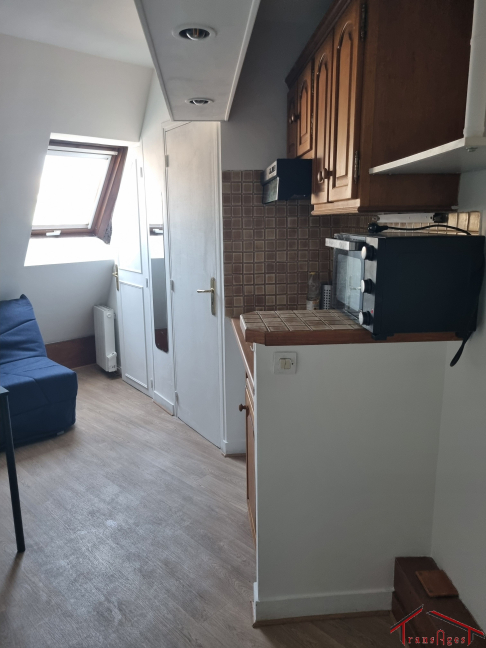 Location Appartement meublé 1 pièce (studio) - 9m² 75008 Paris