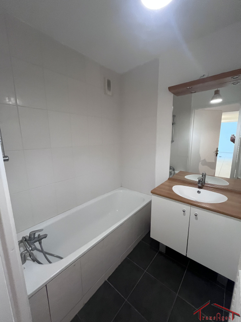 Location Appartement  3 pi�ces - 80m� 91430 Igny