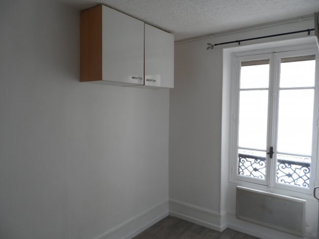 Location Appartement  1 pice (studio) - 10.3m 75017 Paris