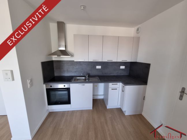Location Appartement  2 pi�ces - 37.7m� 77000 Melun