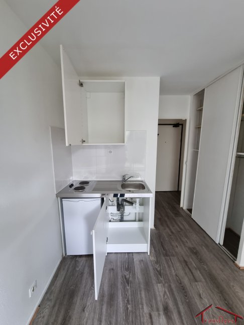 Location Appartement 1 pièce (studio) - 17.41m² 93200 Saint-denis