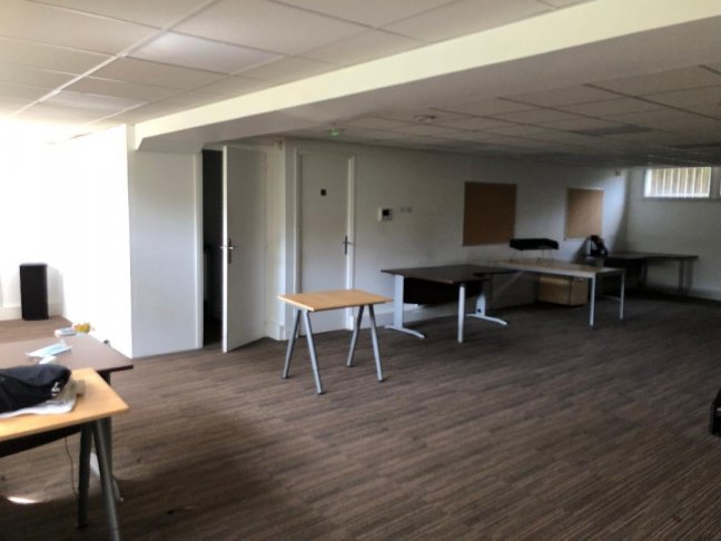 Vente Local commercial  4 pices - 130m 93100 Montreuil