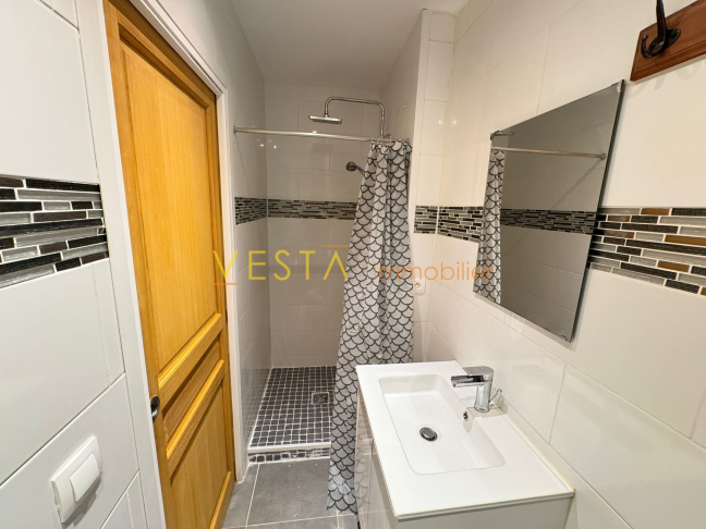 Location Appartement meubl 1 pice (studio) - 20.52m 93100 Montreuil