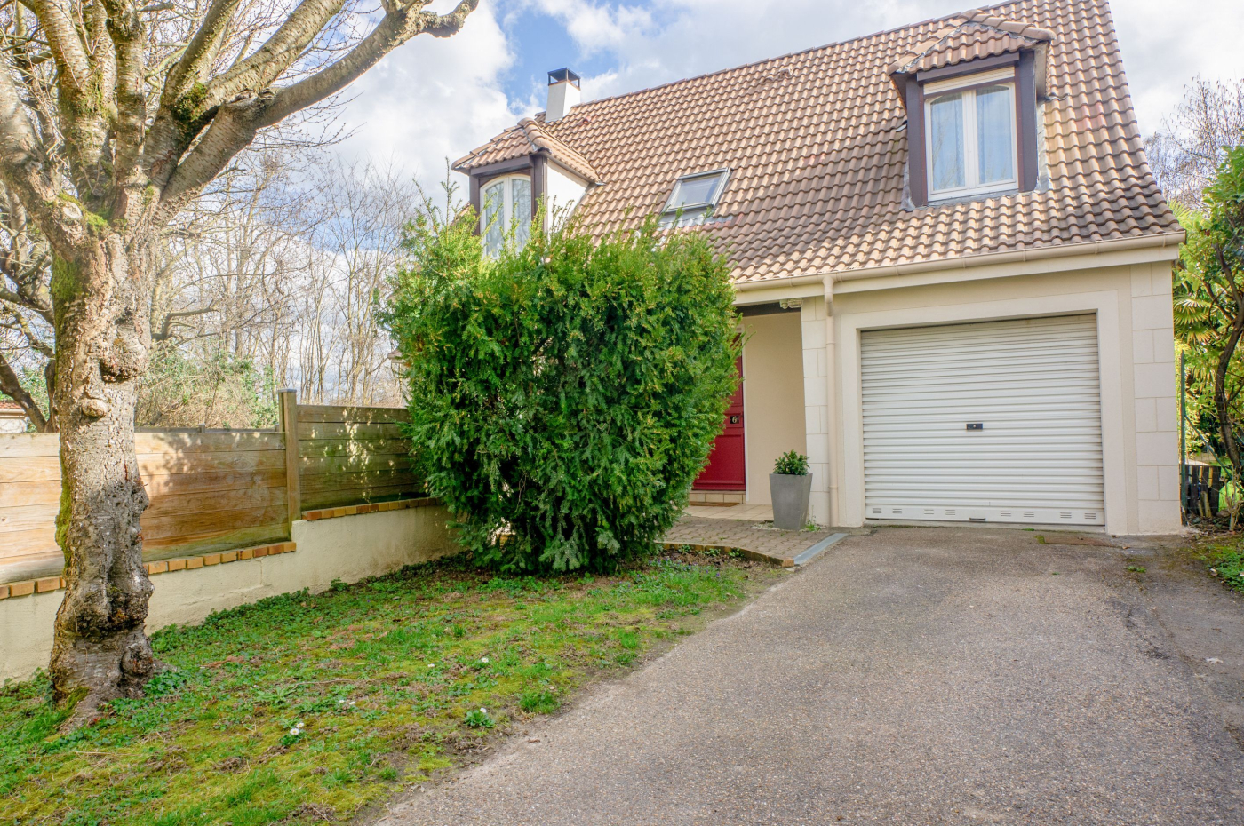 Agence immobilière de 